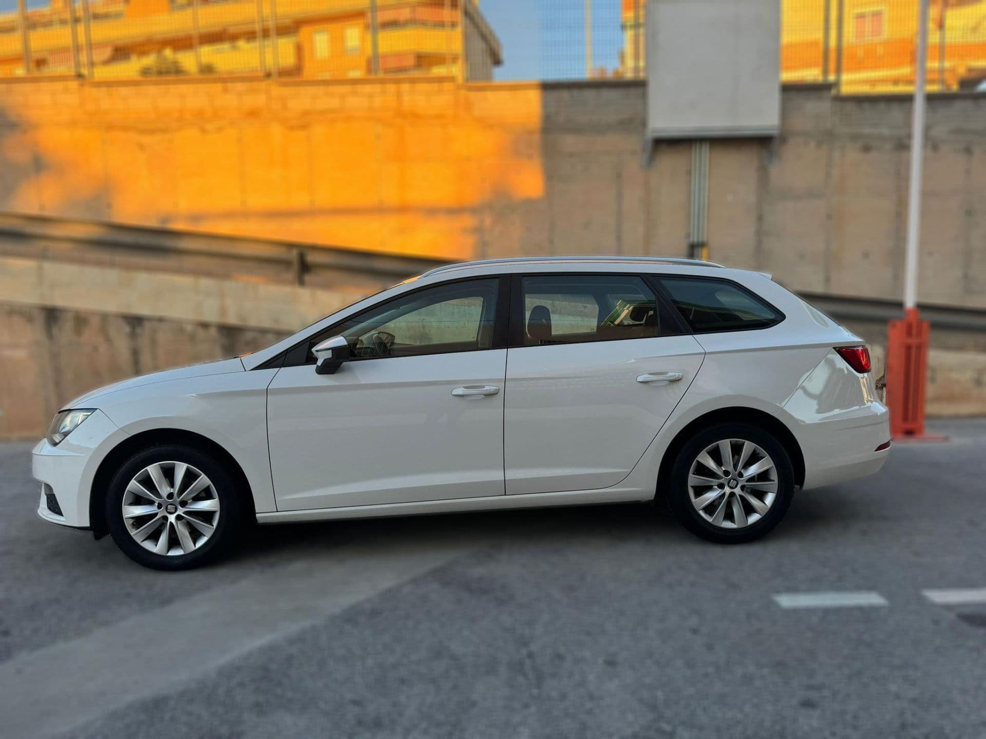 SEAT leon
