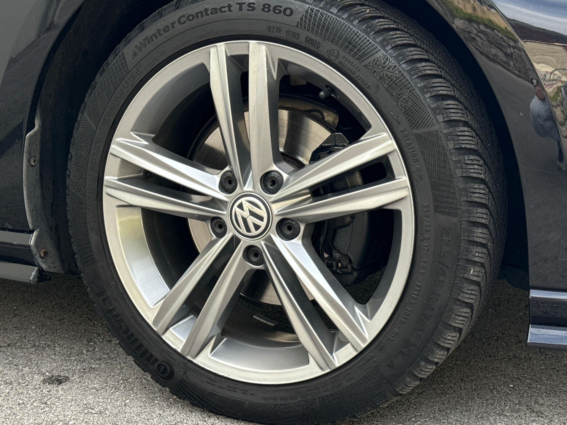 VOLKSWAGEN golf