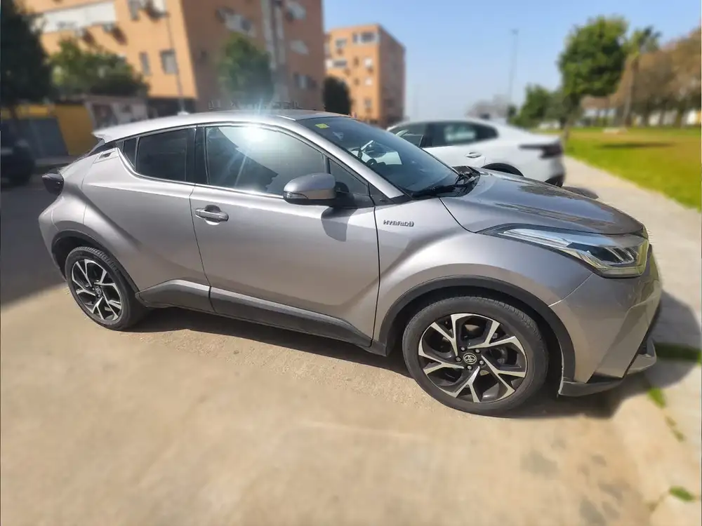TOYOTA c-hr - Foto 2 | Clidrive