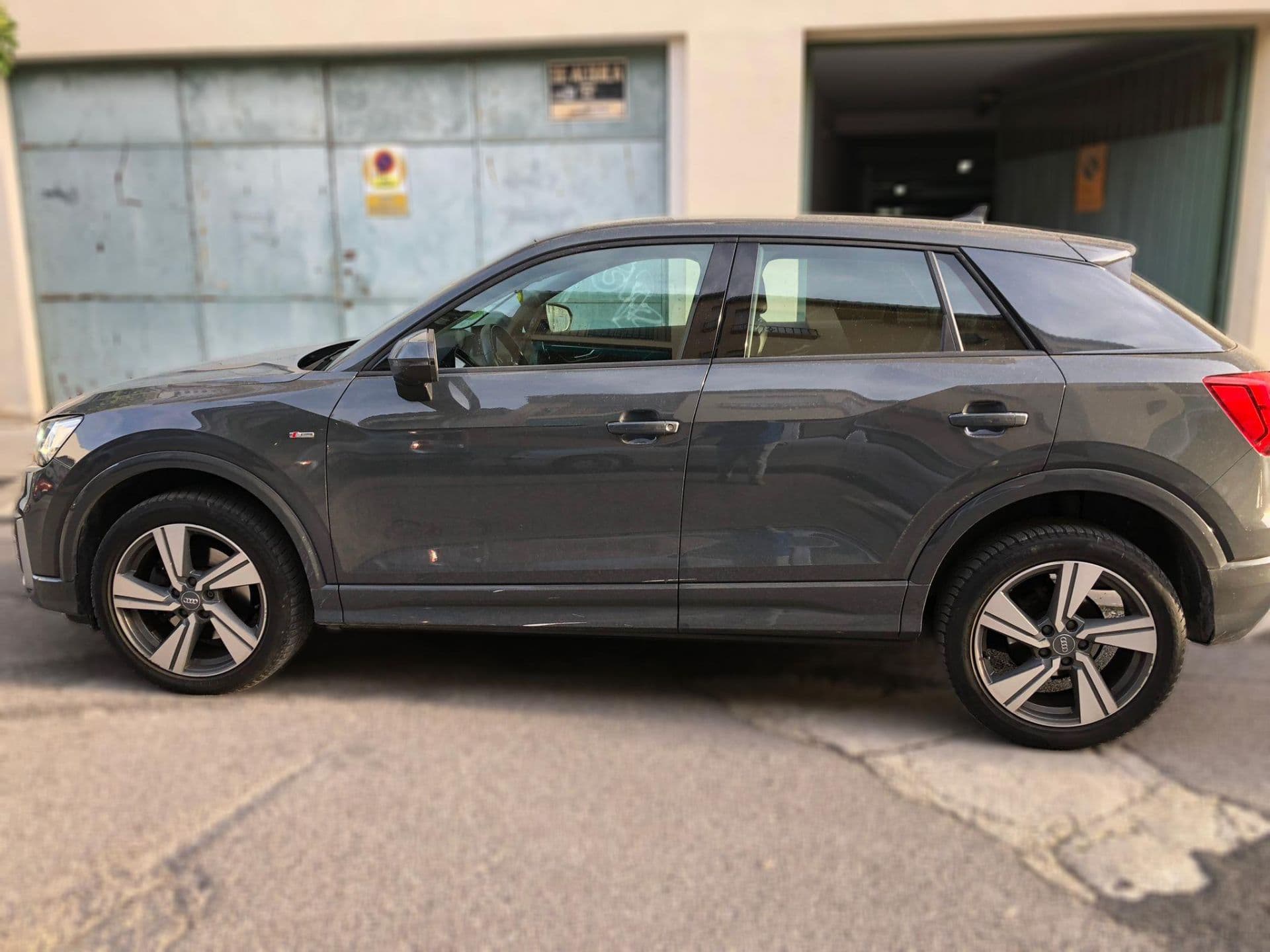 AUDI q2