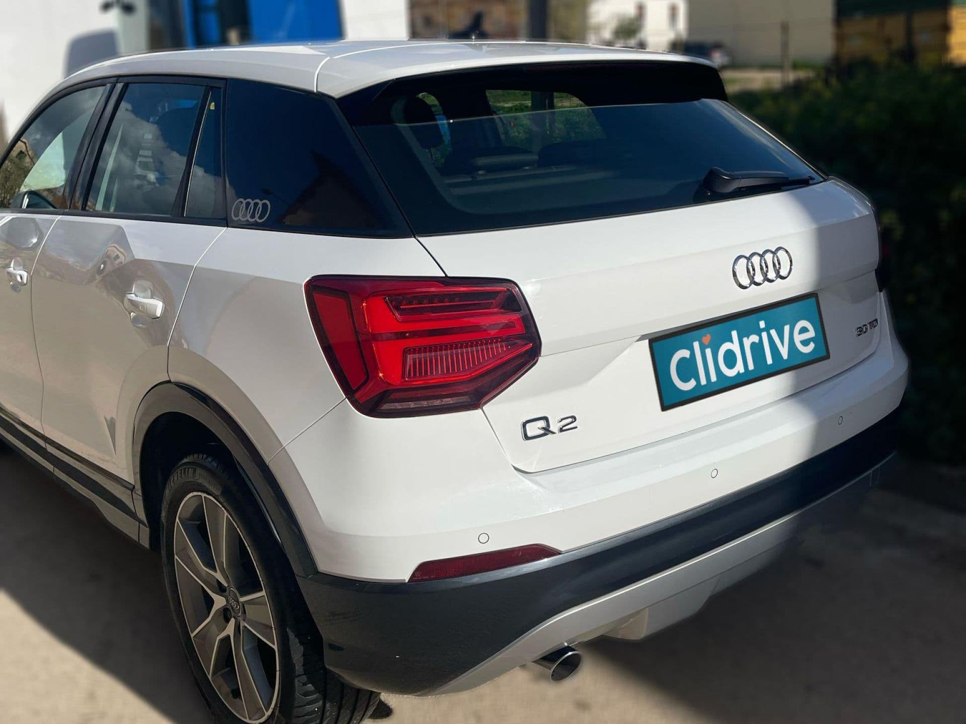 AUDI q2