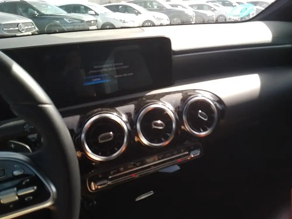MERCEDES clase a - Foto 9 | Clidrive