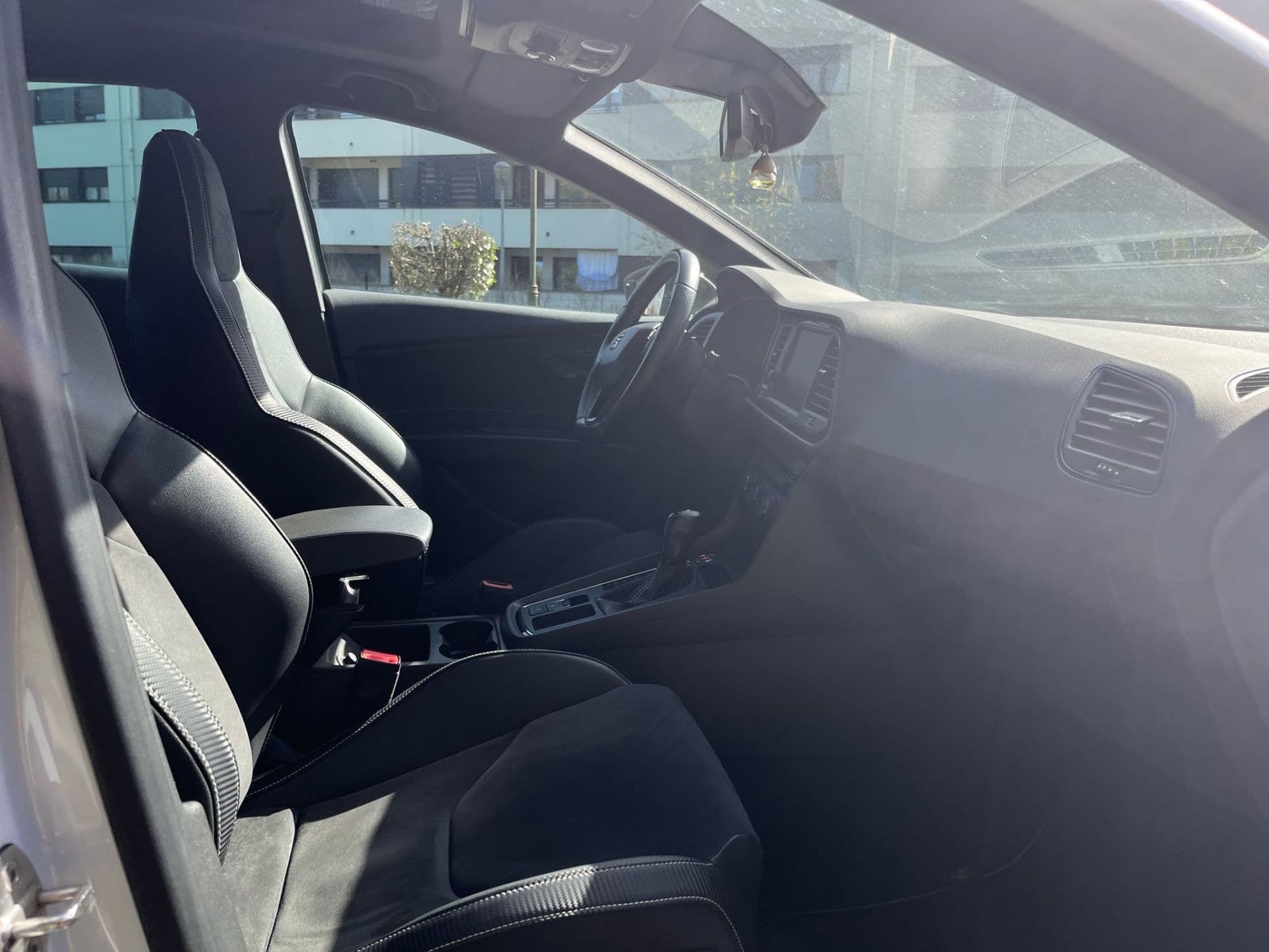 SEAT leon