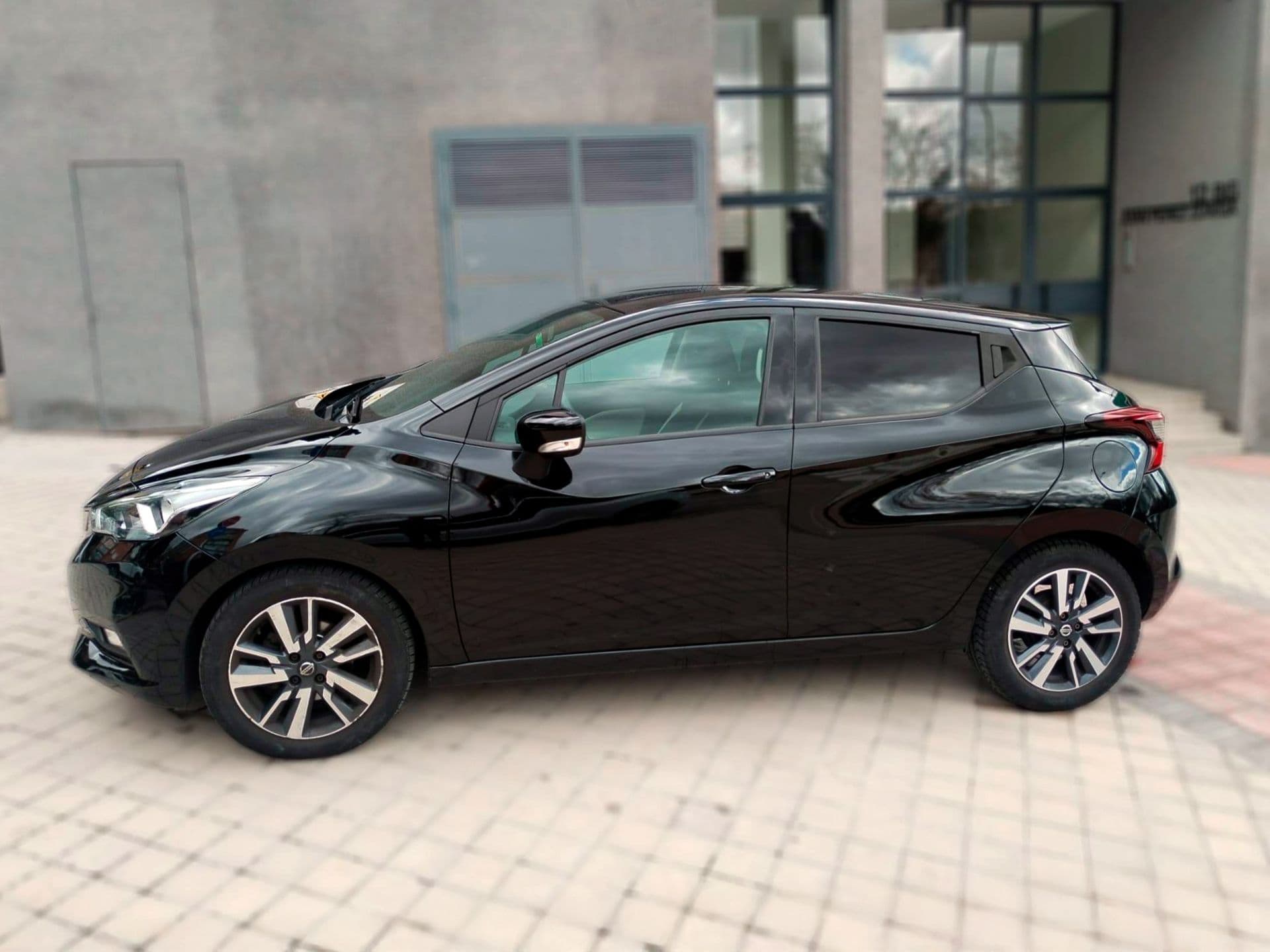 NISSAN micra