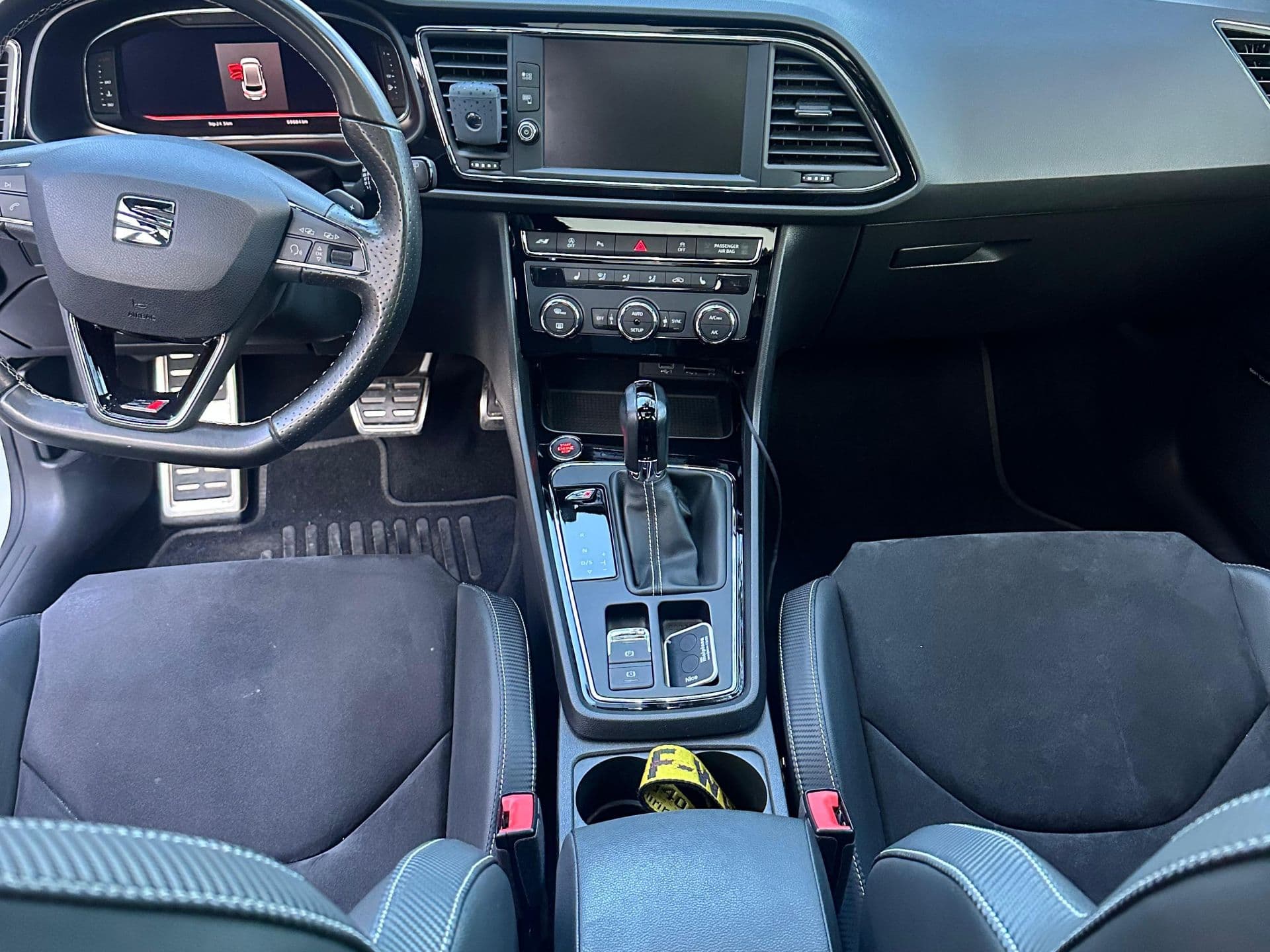 SEAT leon