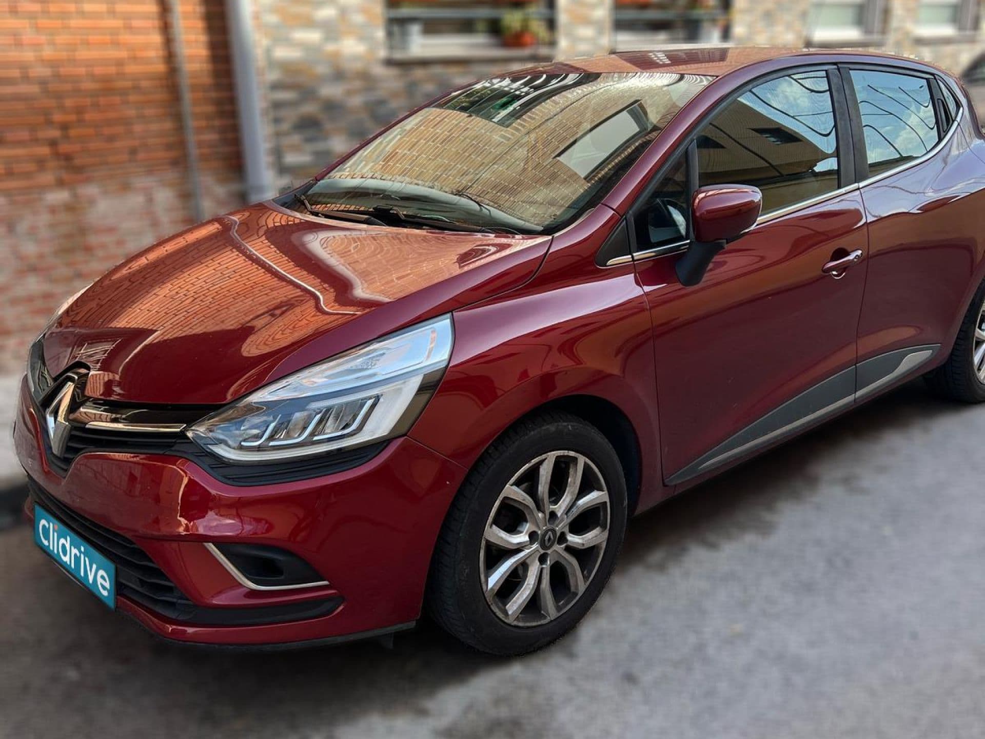 RENAULT clio