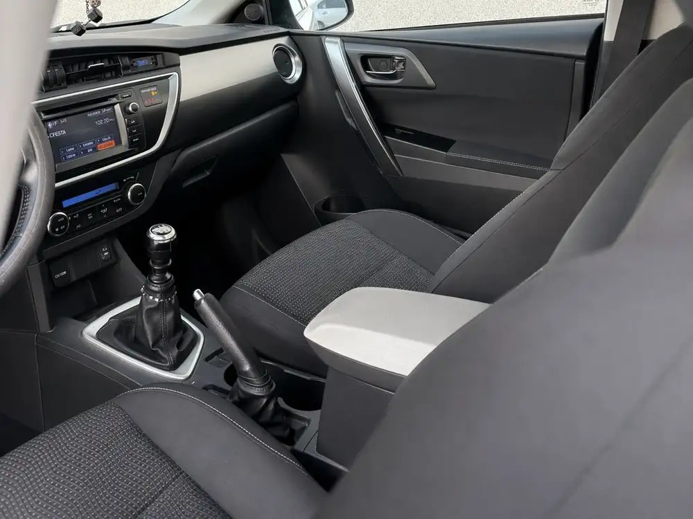 TOYOTA auris - Foto 11 | Clidrive