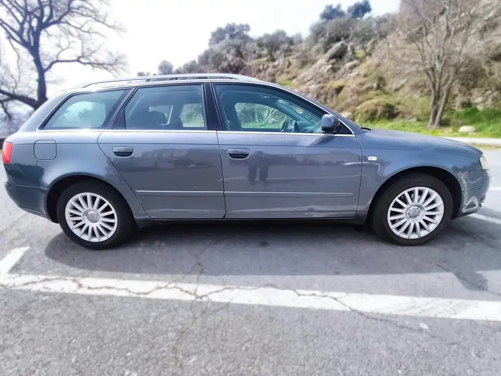 AUDI a4 - Foto 2 | Clidrive