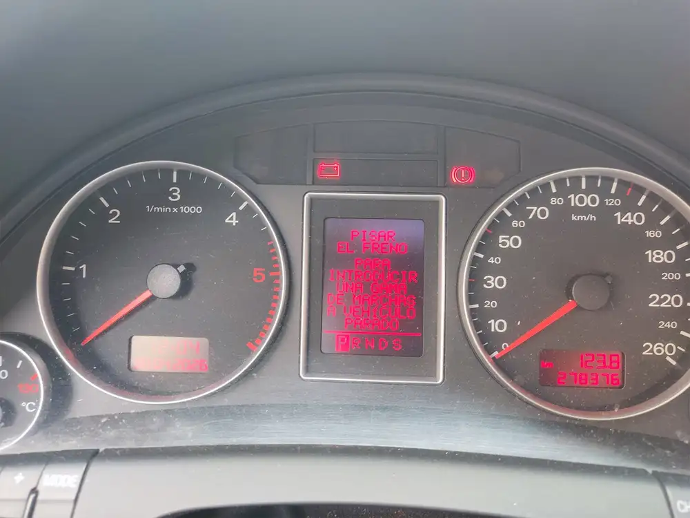 AUDI a4 - Foto 7 | Clidrive