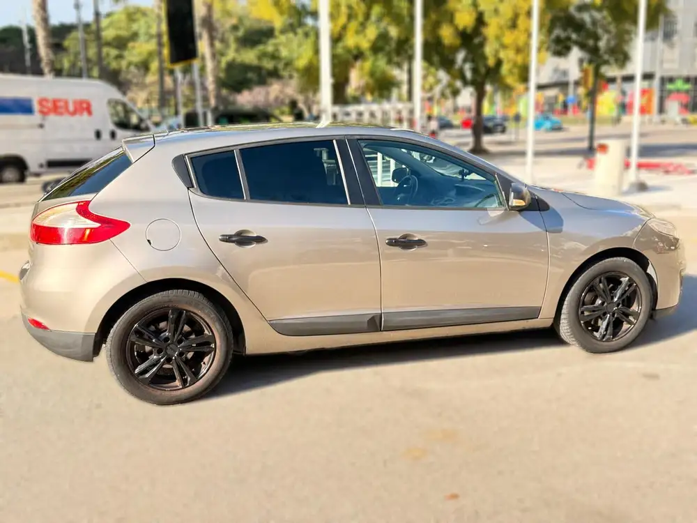 RENAULT megane - Foto 4 | Clidrive