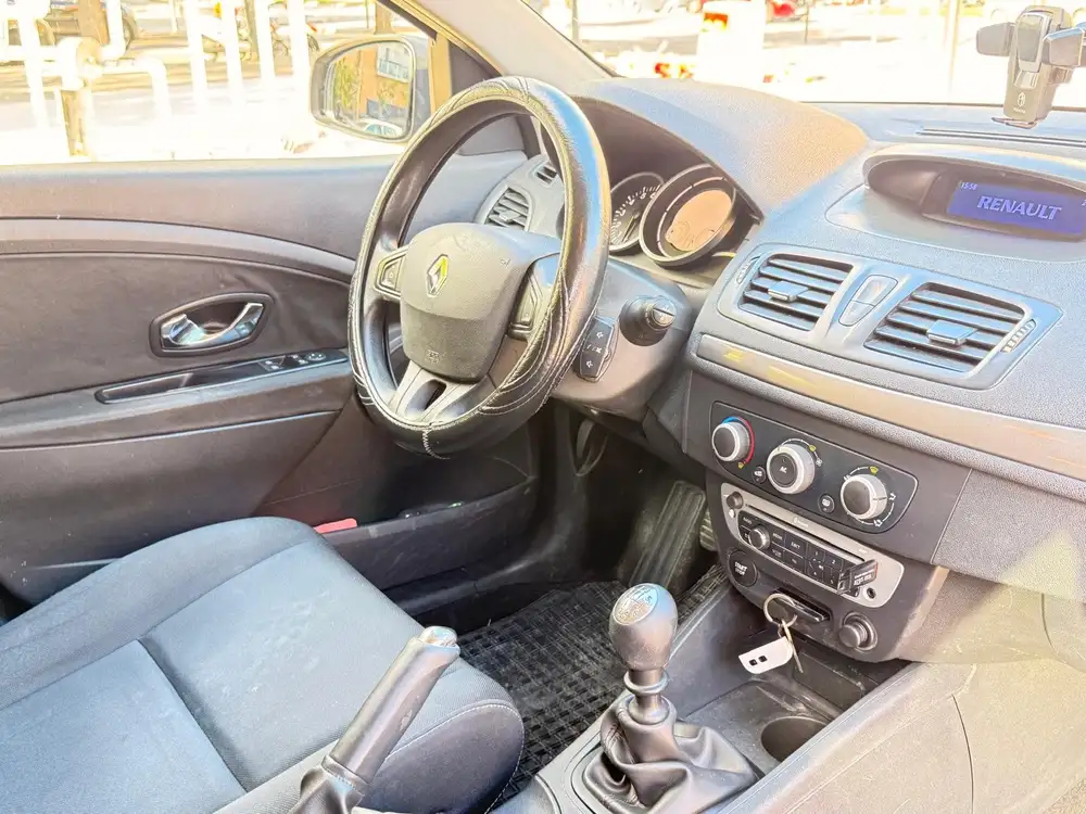 RENAULT megane - Foto 11 | Clidrive