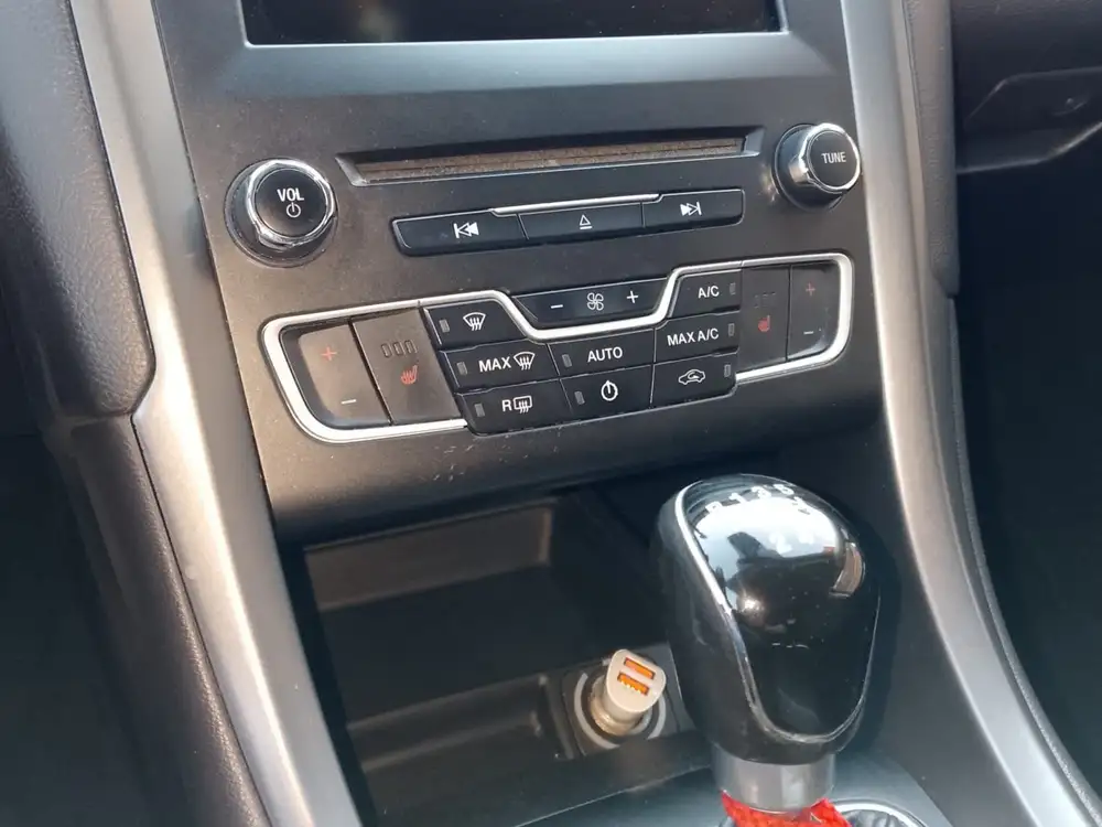FORD mondeo - Foto 12 | Clidrive