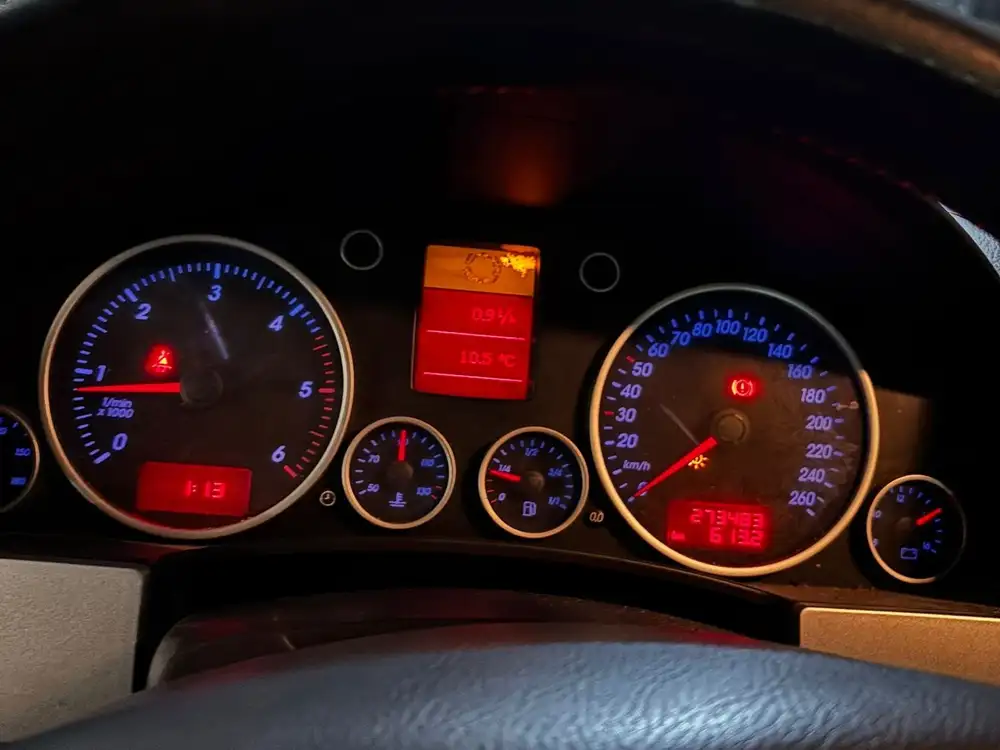 VOLKSWAGEN touareg de segunda mano | Clidrive
