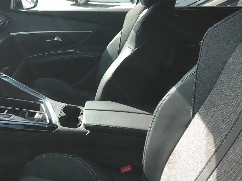 PEUGEOT 5008 - Foto 11 | Clidrive
