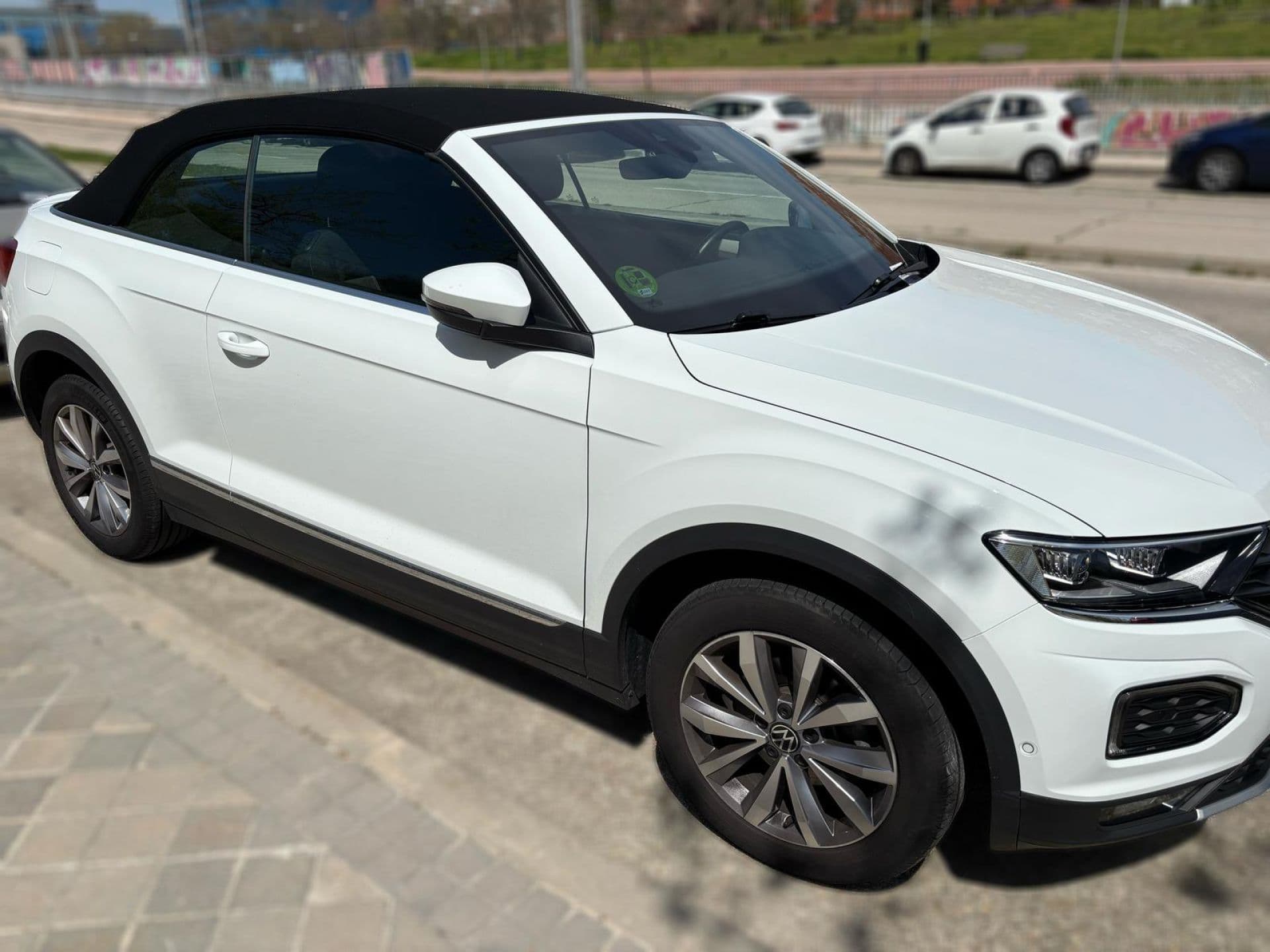 VOLKSWAGEN t-roc
