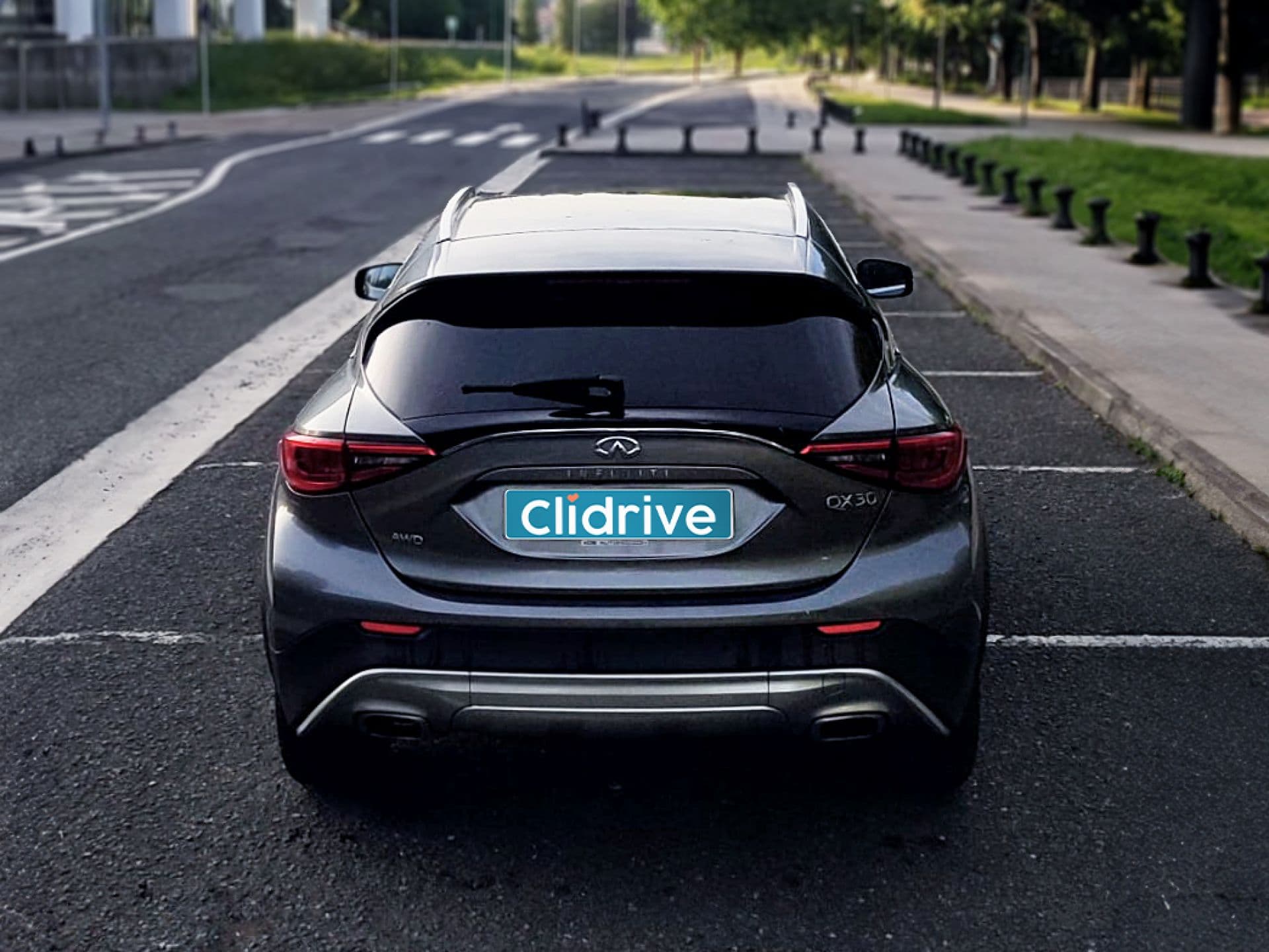 INFINITI qx30