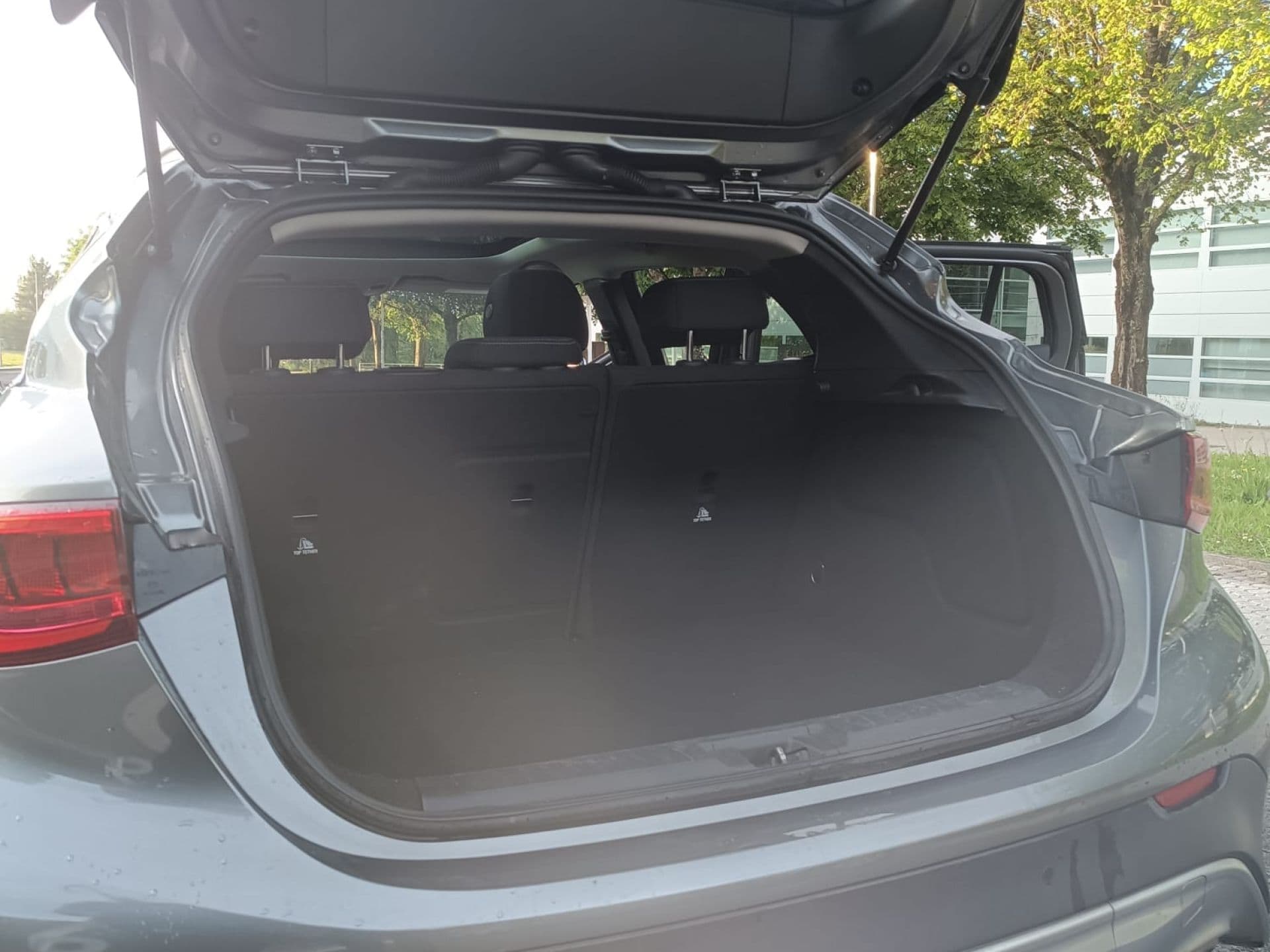 INFINITI qx30