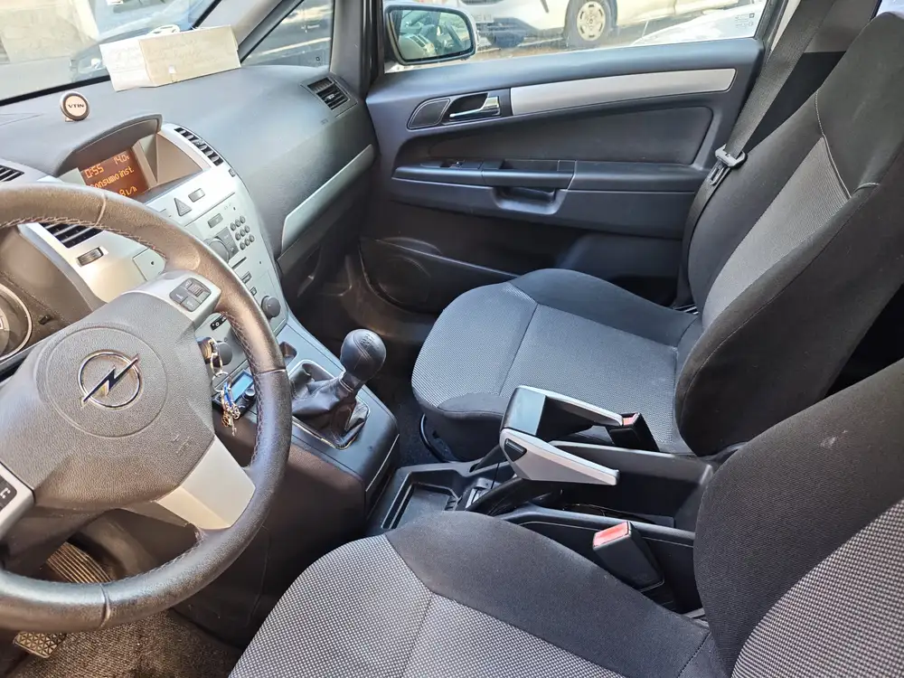 OPEL zafira de segunda mano | Clidrive