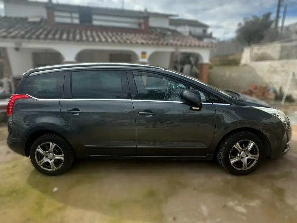 PEUGEOT 5008 - Foto 4 | Clidrive