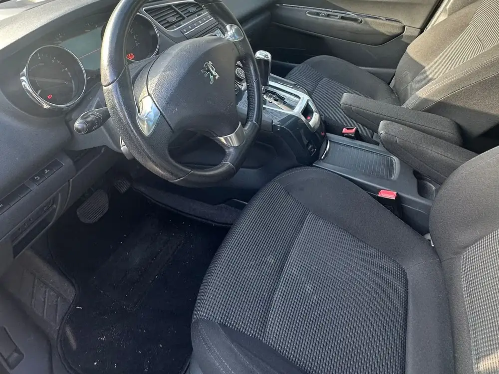 PEUGEOT 5008 - Foto 13 | Clidrive
