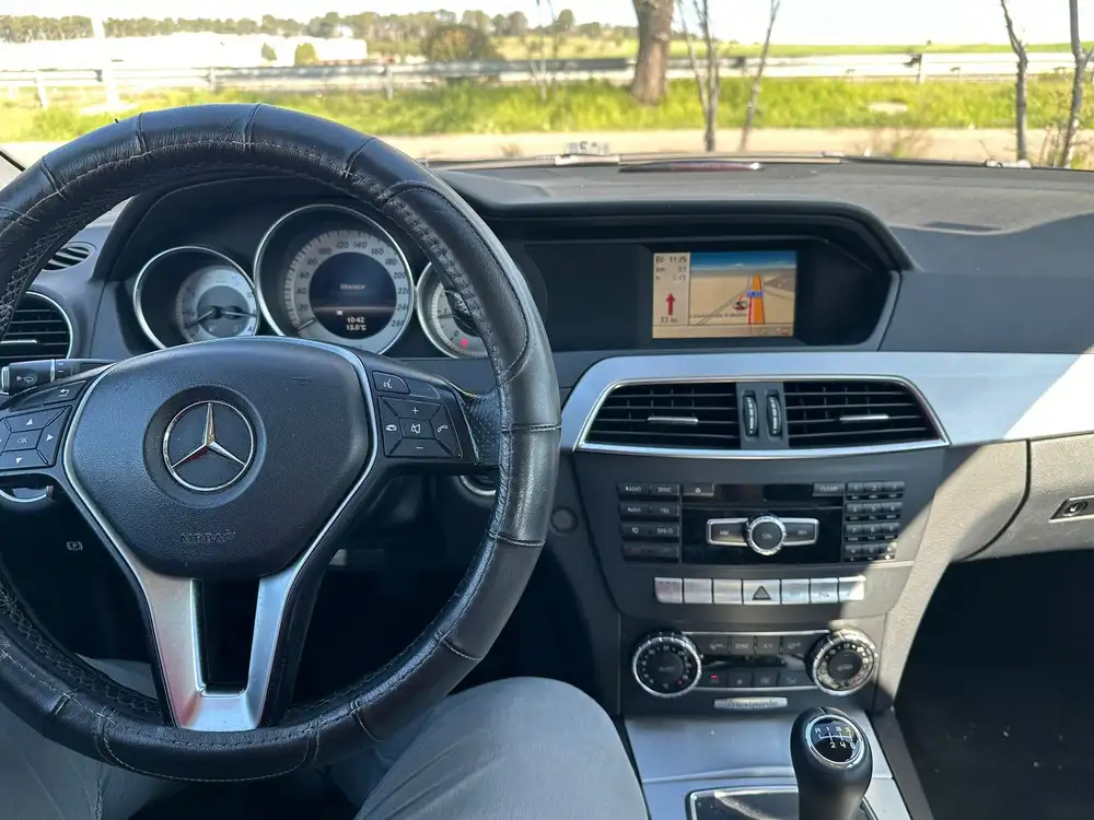 MERCEDES clase c - Foto 8 | Clidrive