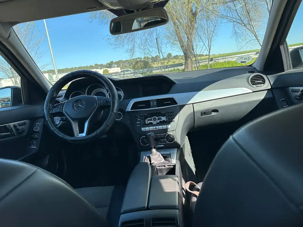 MERCEDES clase c - Foto 9 | Clidrive