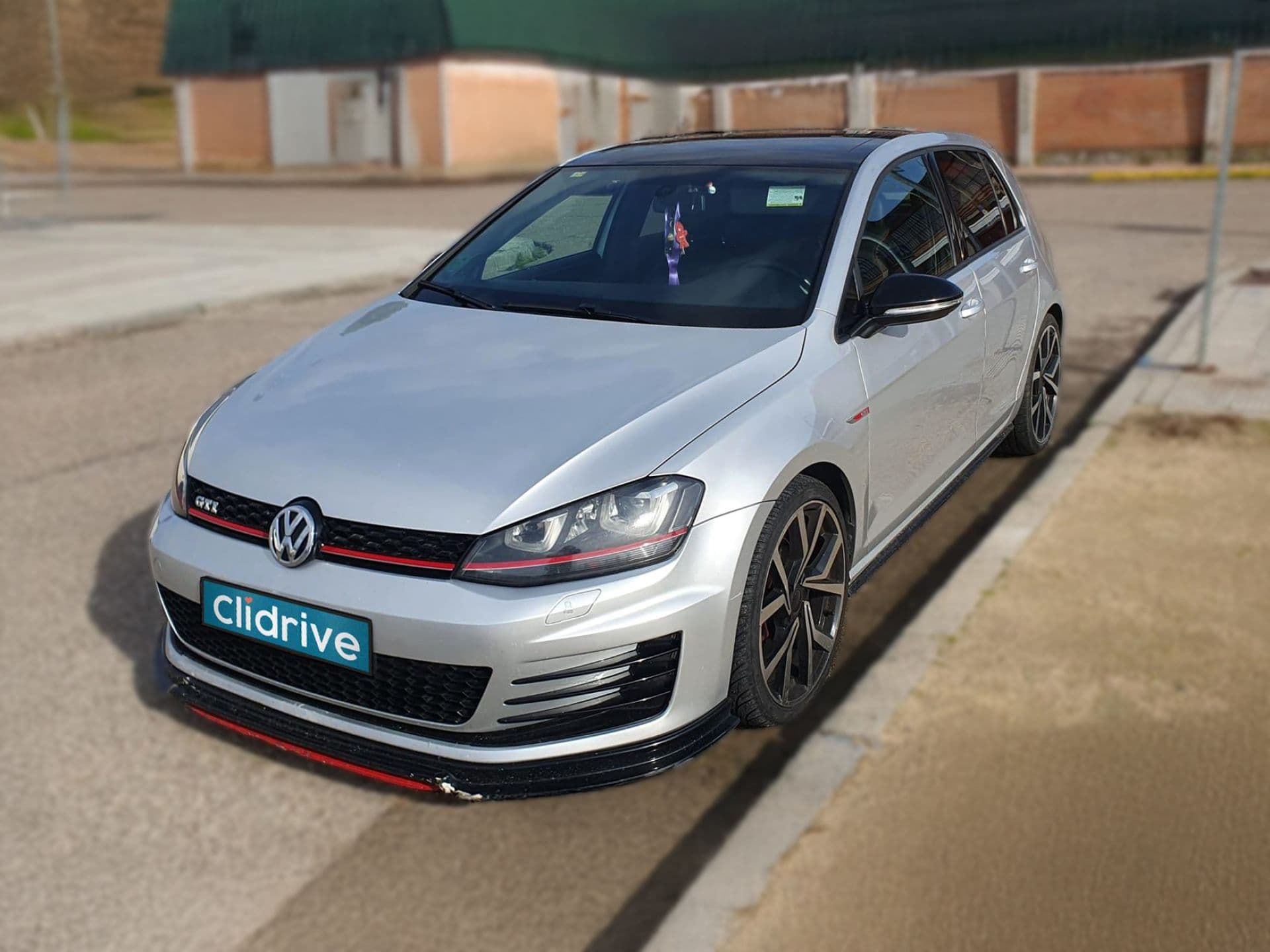 VOLKSWAGEN golf
