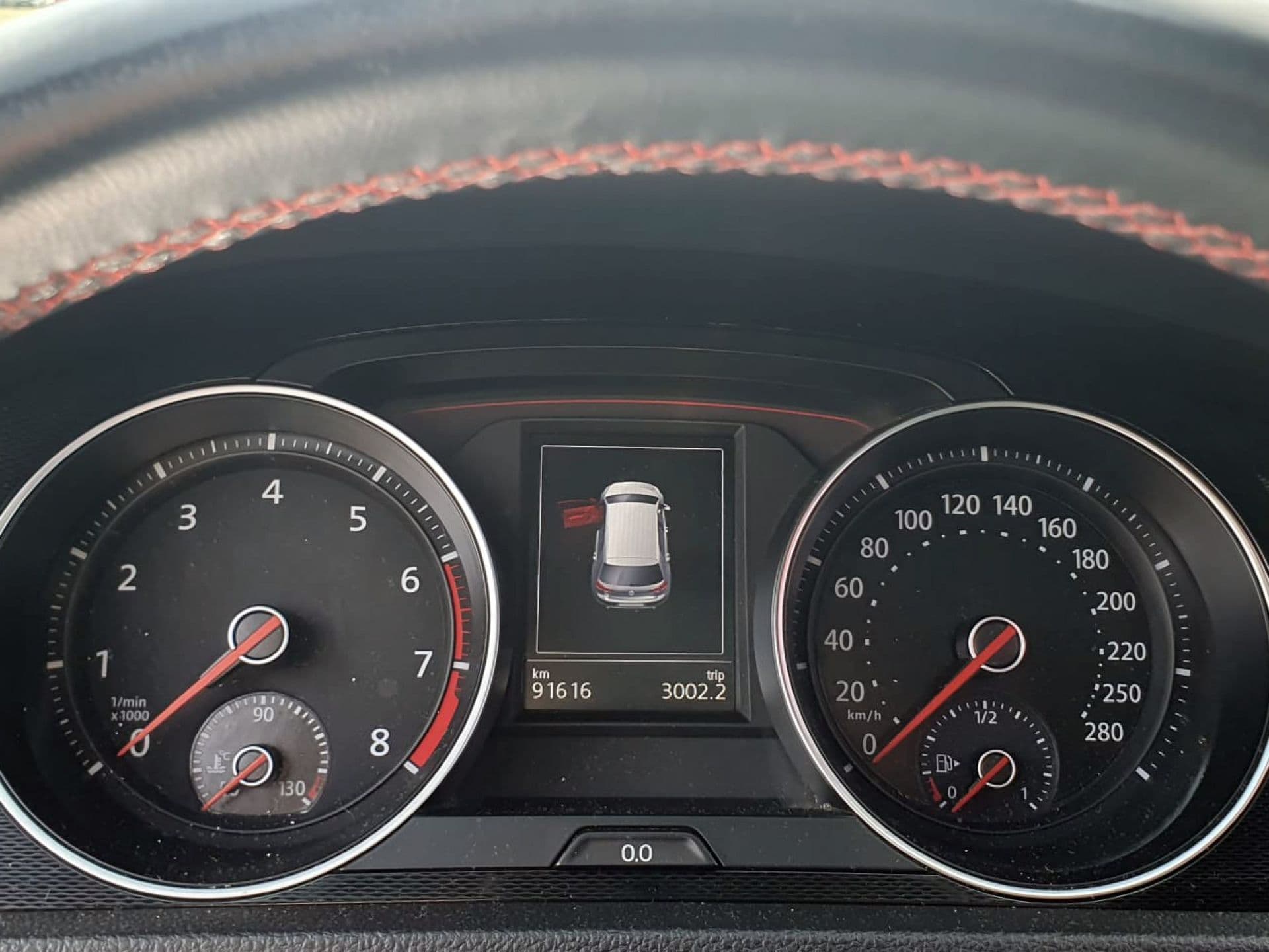 VOLKSWAGEN golf