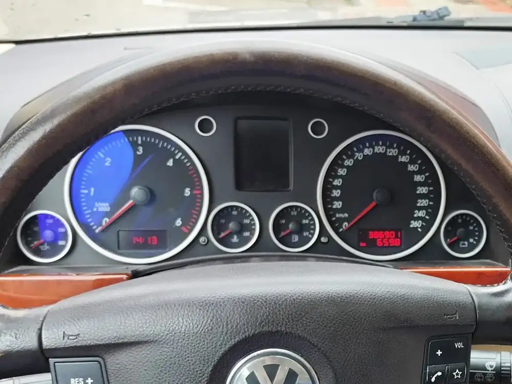 VOLKSWAGEN touareg de segunda mano | Clidrive