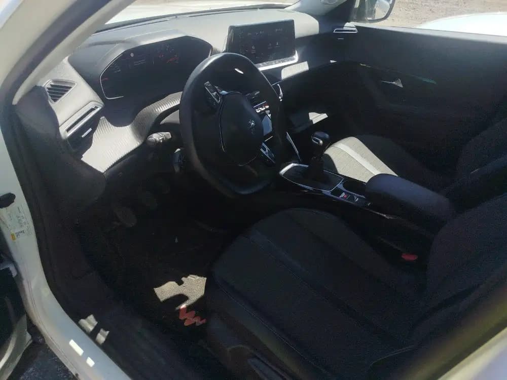 PEUGEOT 2008 - Foto 7 | Clidrive