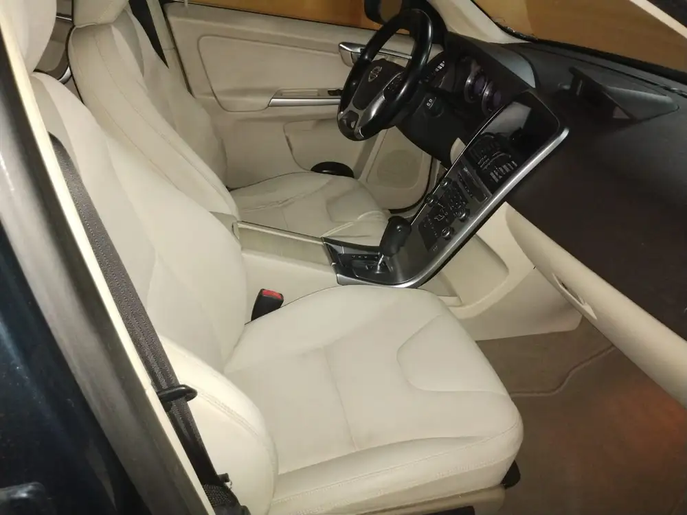 VOLVO xc60 - Foto 8 | Clidrive