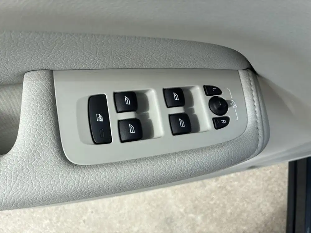 VOLVO xc60 - Foto 12 | Clidrive