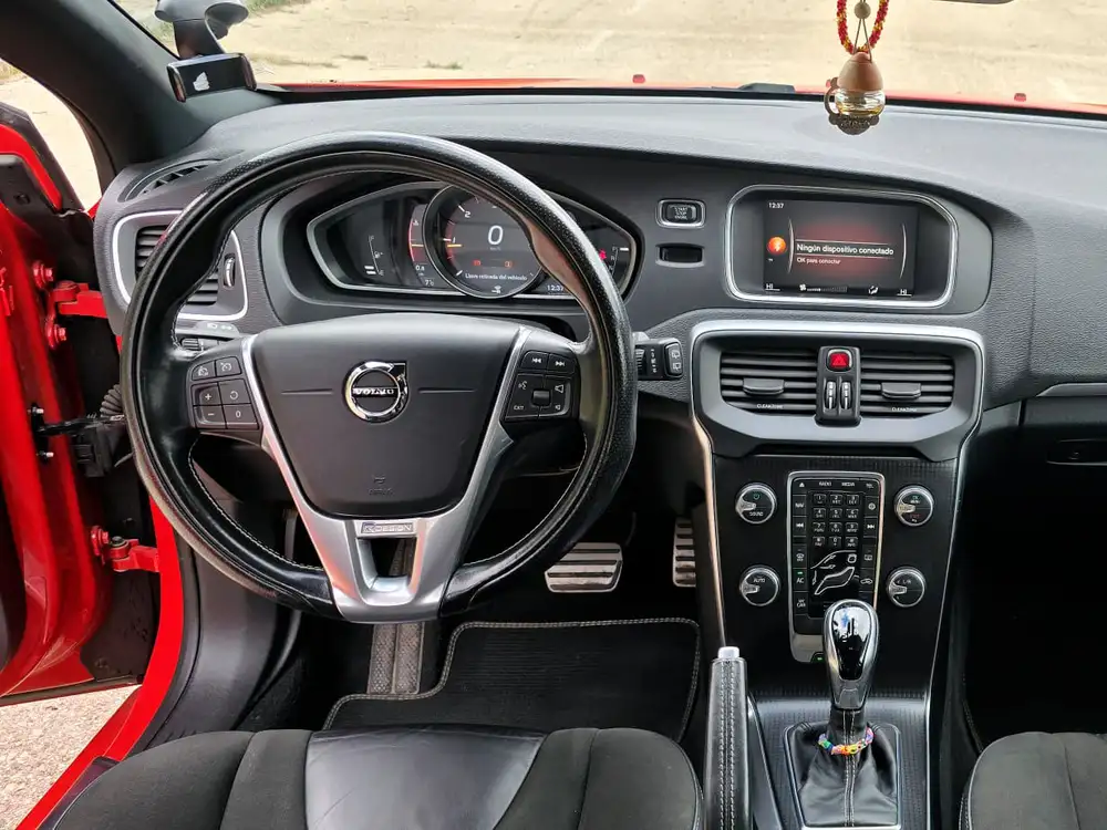VOLVO V40 - Foto 9 | Clidrive