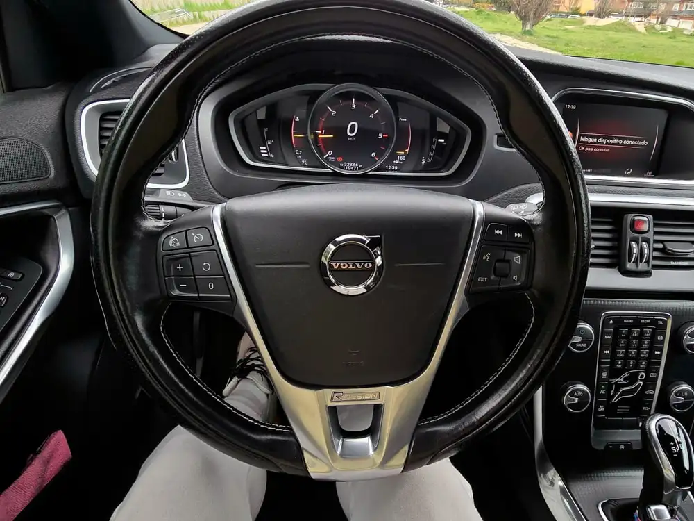 VOLVO V40 - Foto 10 | Clidrive