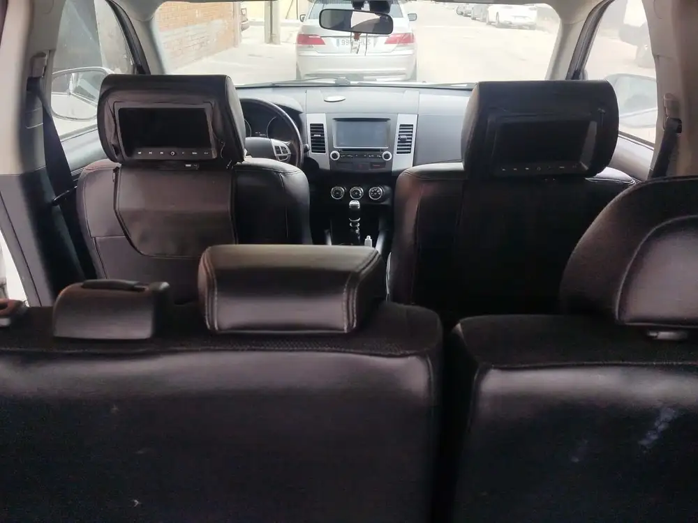 MITSUBISHI outlander - Foto 8 | Clidrive