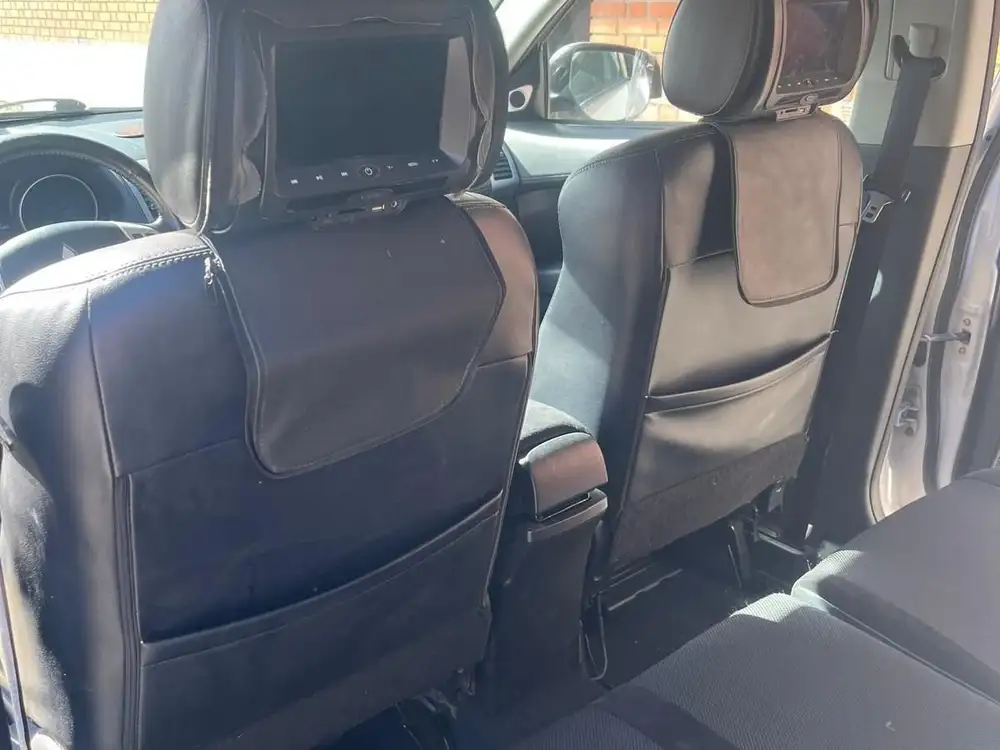 MITSUBISHI outlander - Foto 10 | Clidrive