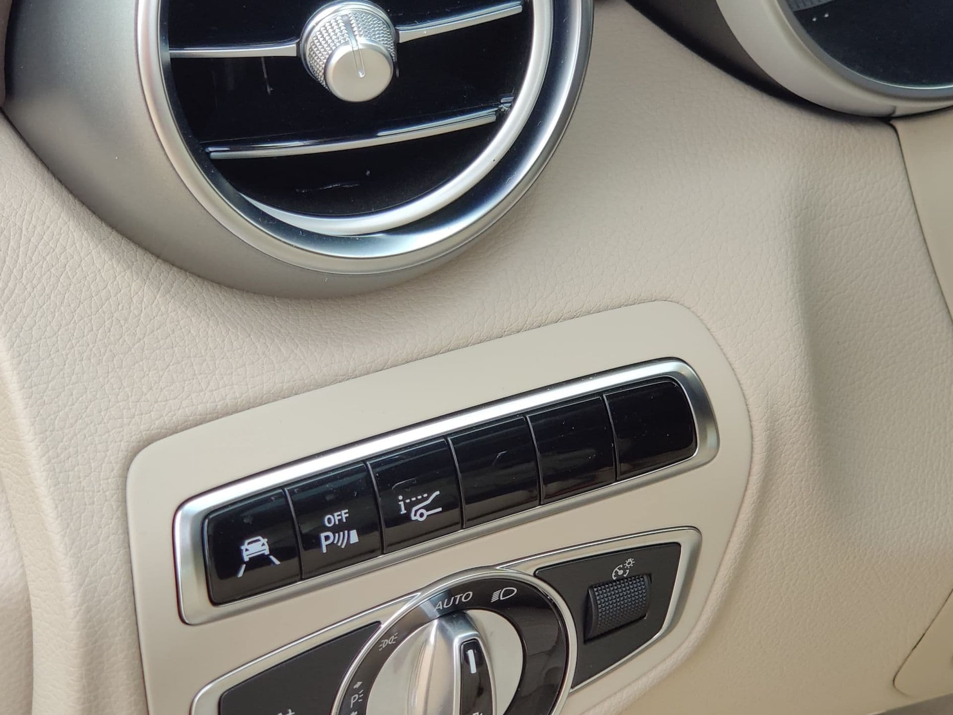 MERCEDES clase c