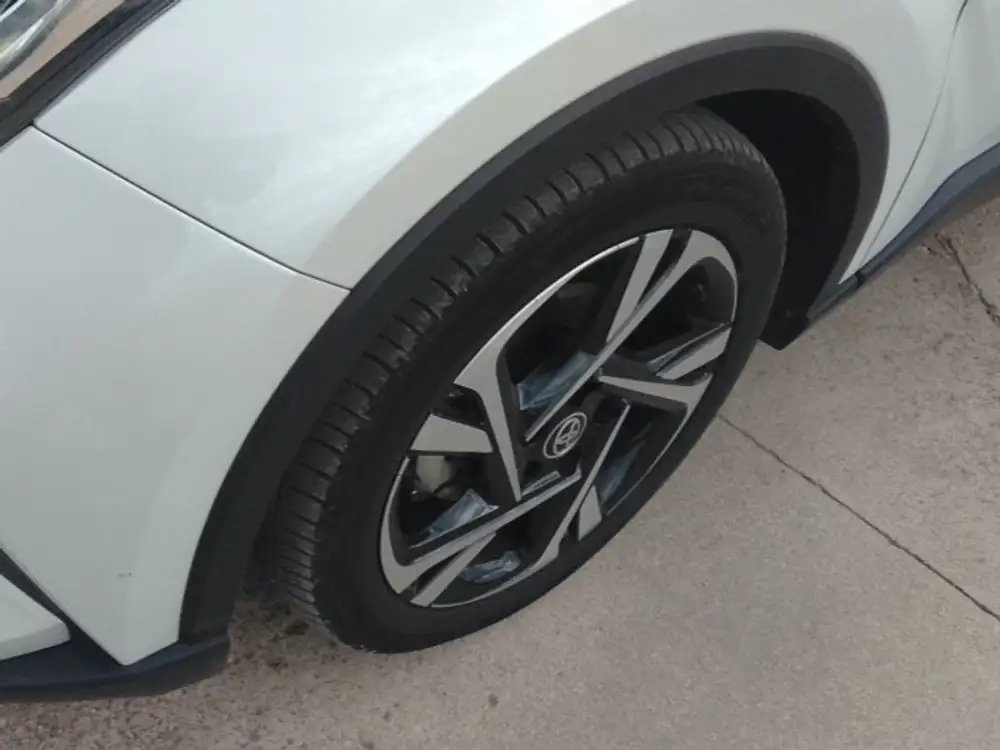 TOYOTA c-hr - Foto 14 | Clidrive