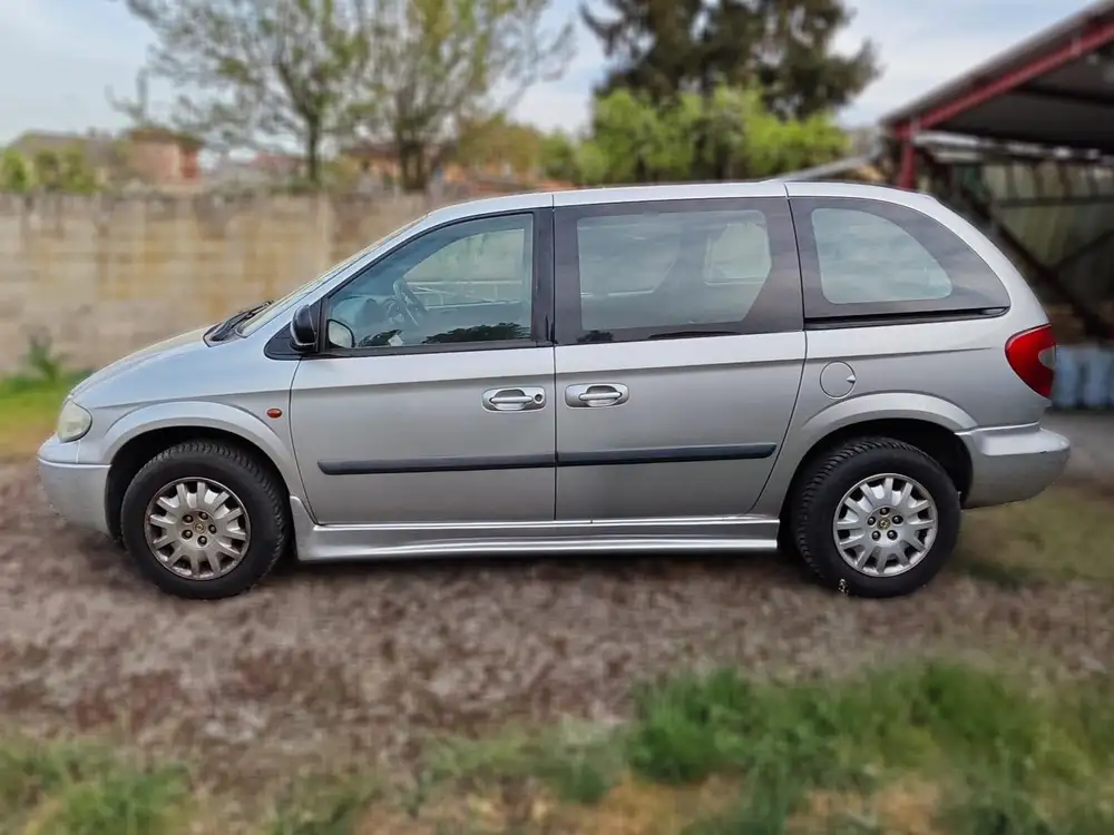 CHRYSLER voyager de segunda mano | Clidrive