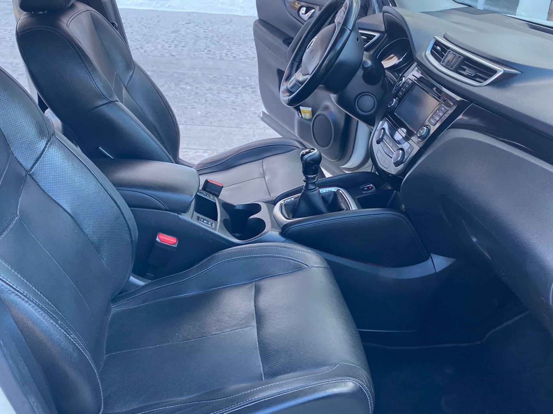 NISSAN qashqai