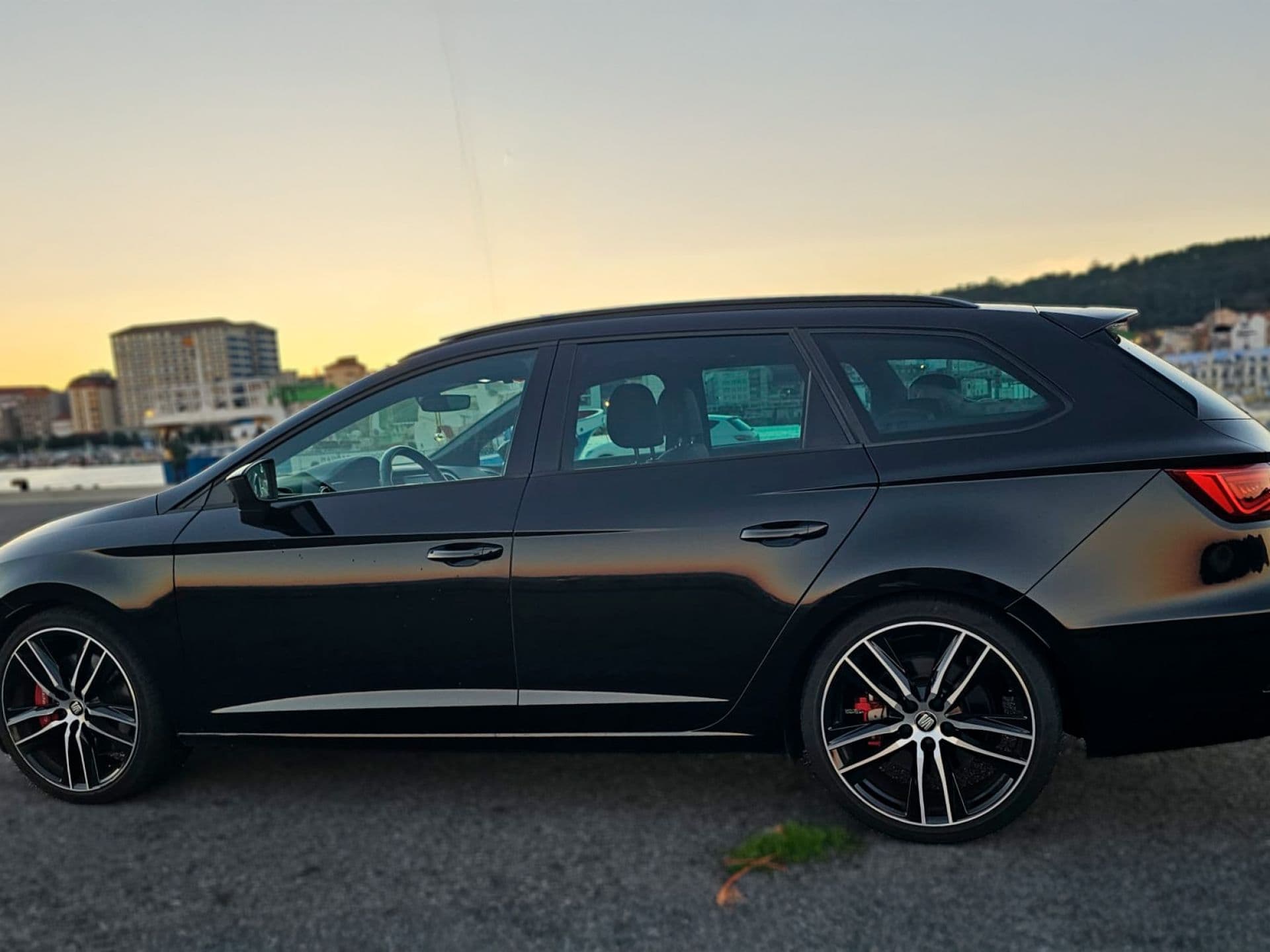 SEAT leon