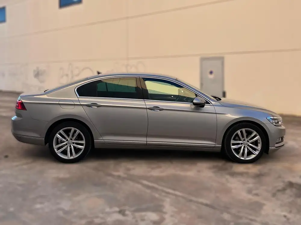 VOLKSWAGEN passat de segunda mano | Clidrive