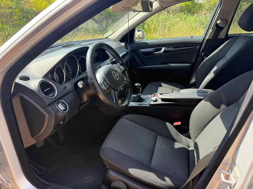 MERCEDES clase c - Foto 7 | Clidrive