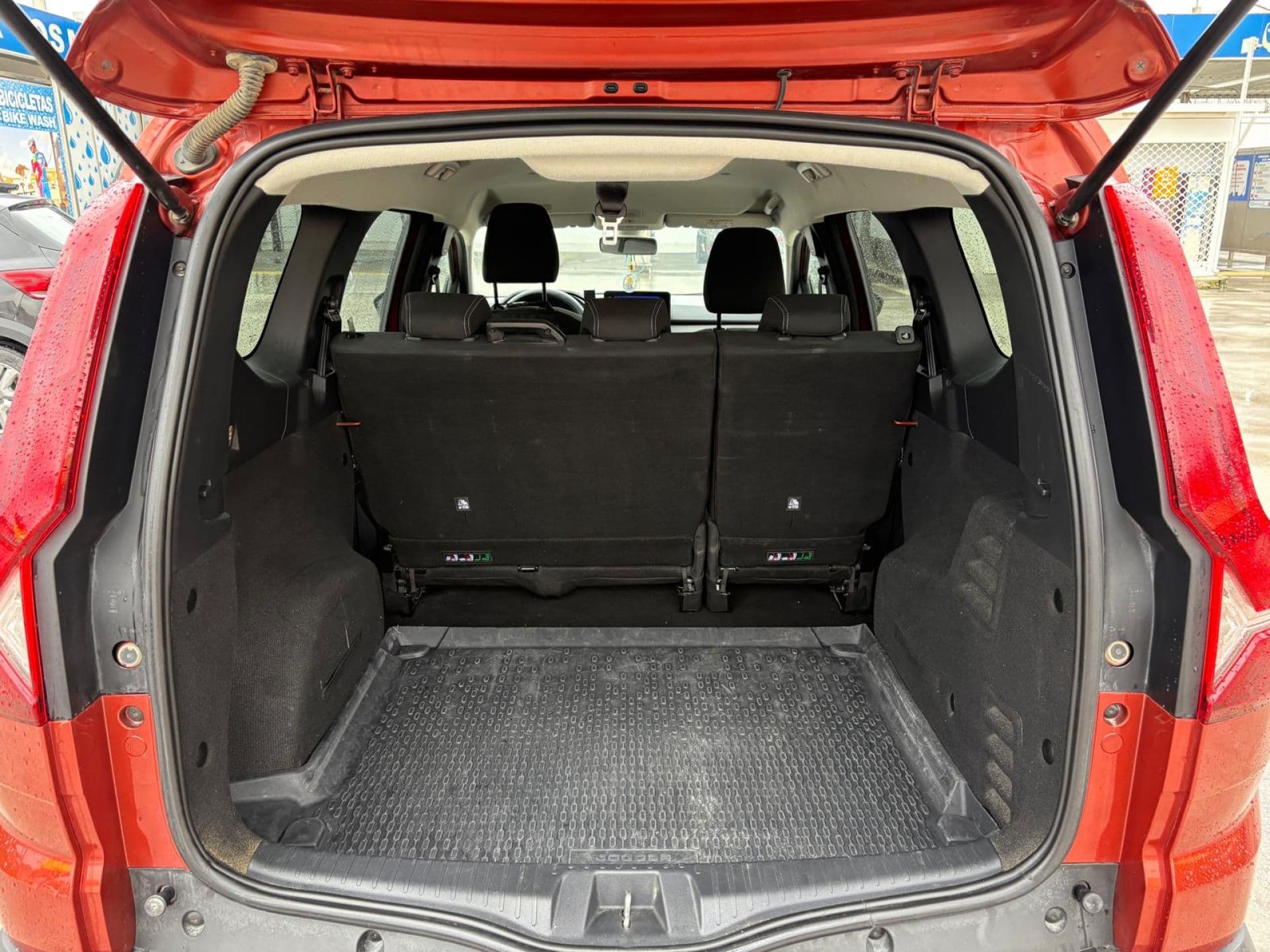 DACIA jogger