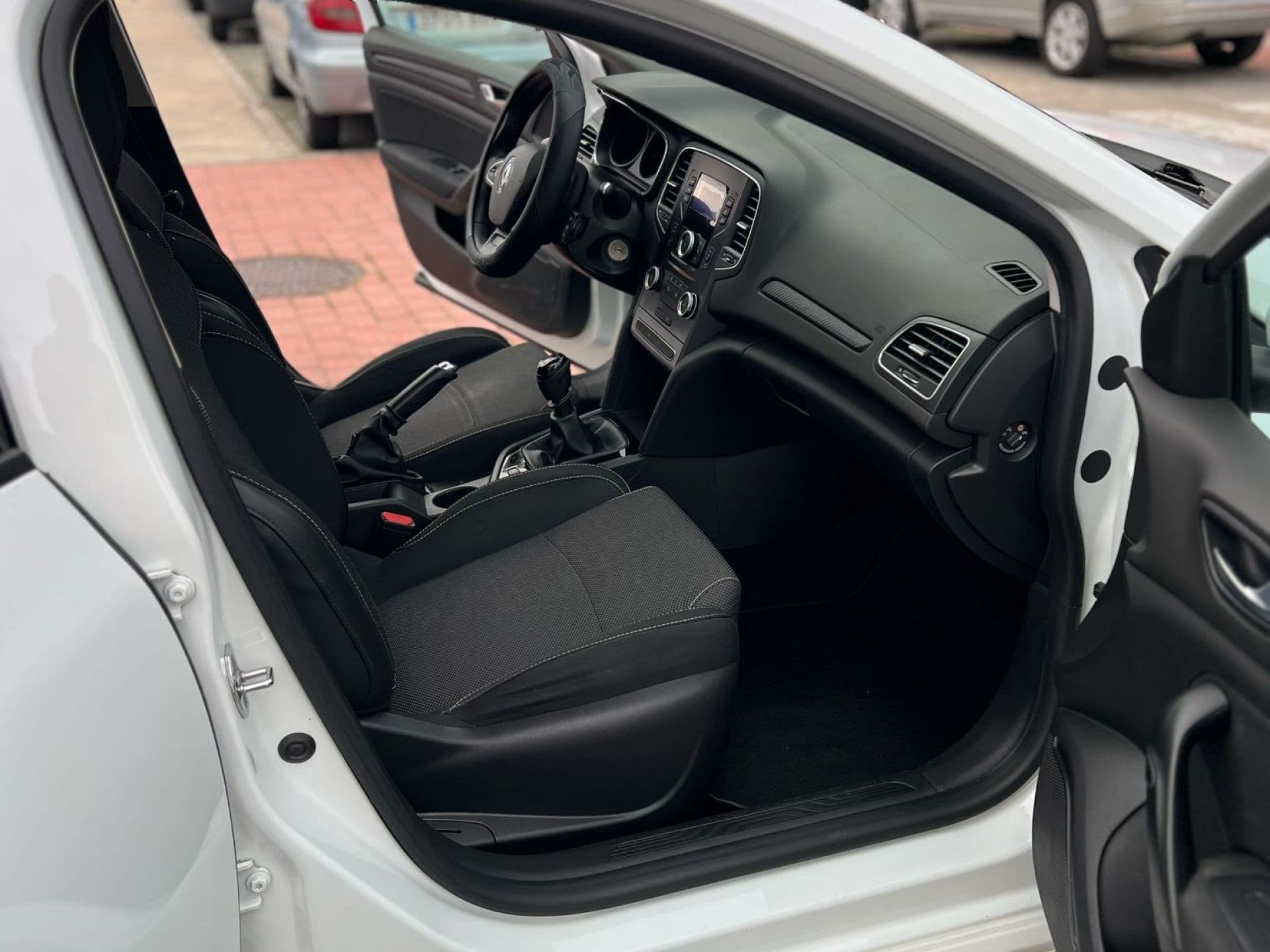 RENAULT megane