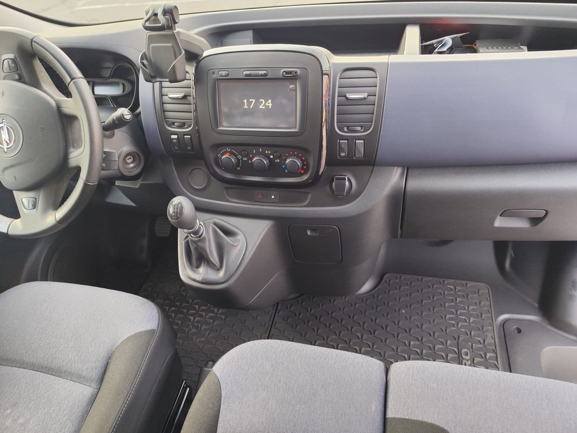 OPEL vivaro