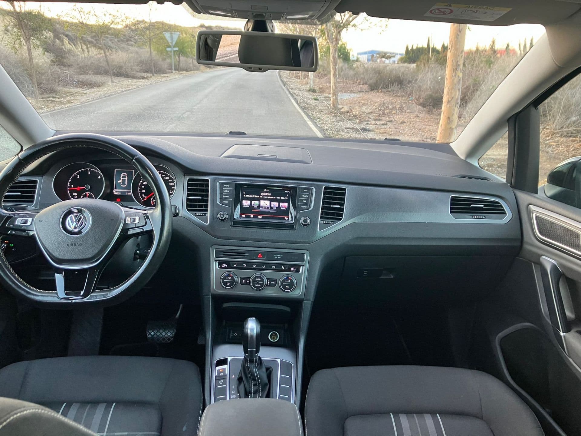 VOLKSWAGEN golf sportsvan