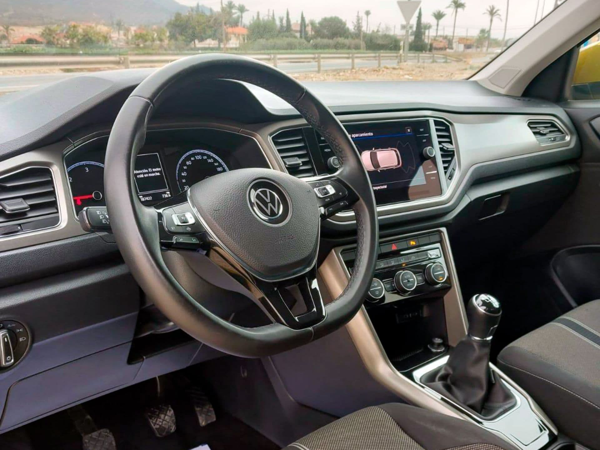VOLKSWAGEN t-roc