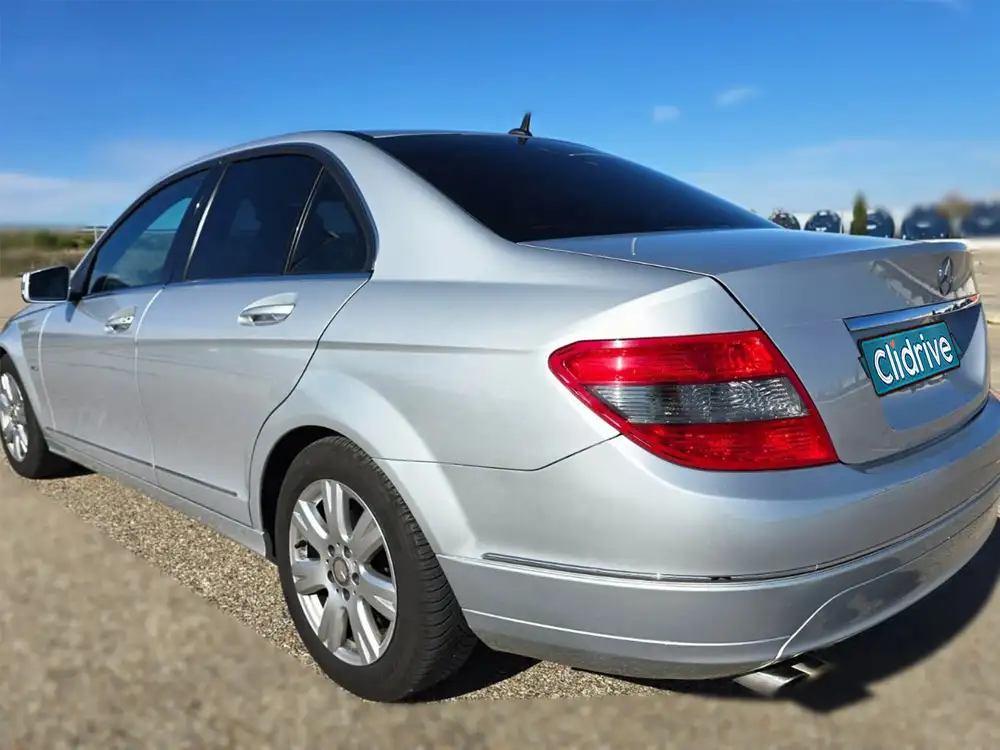 MERCEDES clase c - Foto 6 | Clidrive