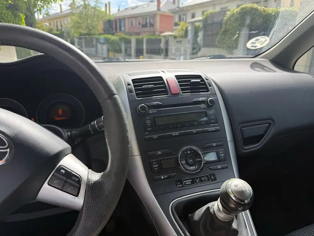 TOYOTA auris de segunda mano | Clidrive